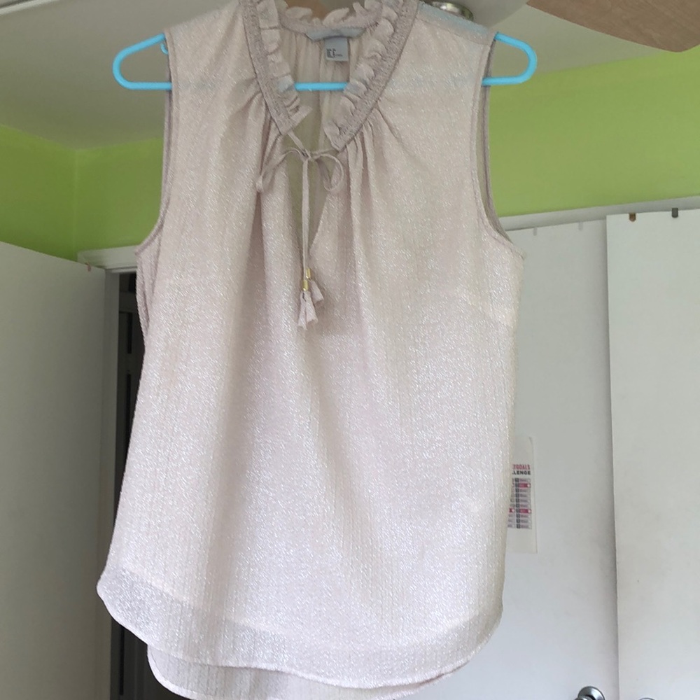 Beautiful blouse  shimmering blouse from H&M.